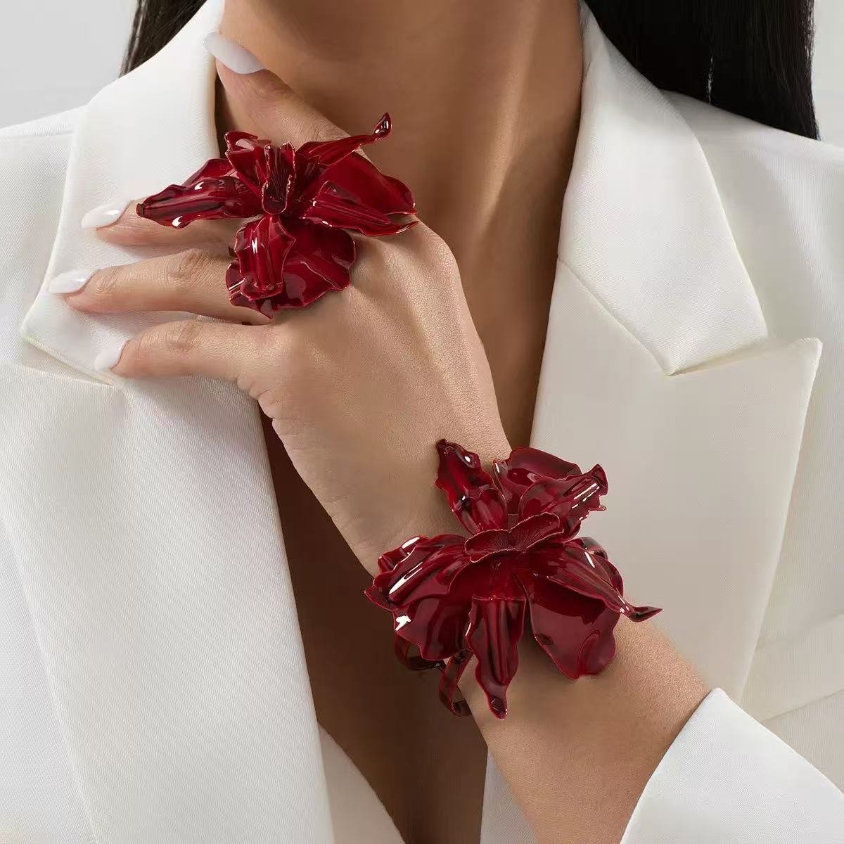 1 Exaggerated and High-end Red Large Flower Bracelet Ring Set Women's Party Gift - Image 1
