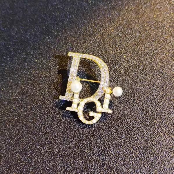 High Quality Imitation Pearl Women Brooch