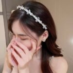 Sweet Crystal Rhinestone Retro Bright Diamond Temperament Elegant Banquet Hairband - Image 3