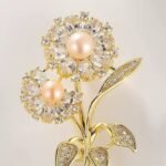 Luxury Flower Shape Freshwater Pearl Rhinestone Copper Brooches Pin - Image 4