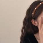 Solid Color Rhinestone and Pearl Hairband for Woman Girls - Image 2