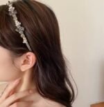 Sweet Crystal Rhinestone Retro Bright Diamond Temperament Elegant Banquet Hairband - Image 4