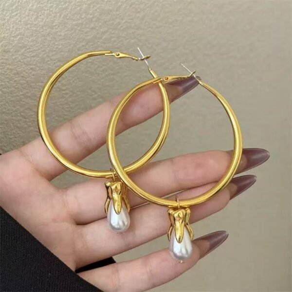 French Style New Design Pearl Earrings