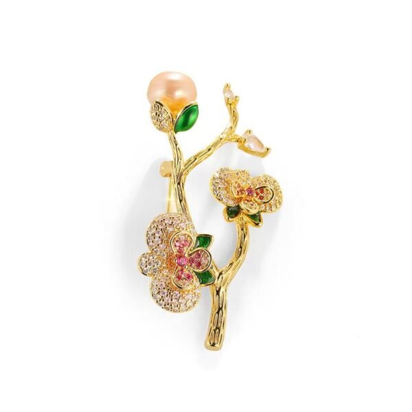 Luxury Freshwater Pearl Flower Shape Brooch