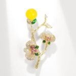 Luxury Freshwater Pearl Flower Shape Brooch - Image 2