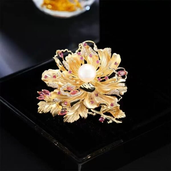 Luxury Shiny Flower Shape Women Jewelry Brooch