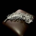 High-end Jewelry Feather Shape Brooch - Image 3
