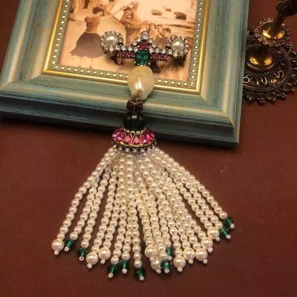 Luxury Vintage Style Pearl Tassels Women Brooch Pin